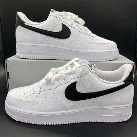 nike air force weiß mit schwarzen nike zeichen|Nike Air Force 1 schuhe.